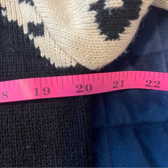 Leopard Print Black and Cream Sweater M - Picture 3 of 3